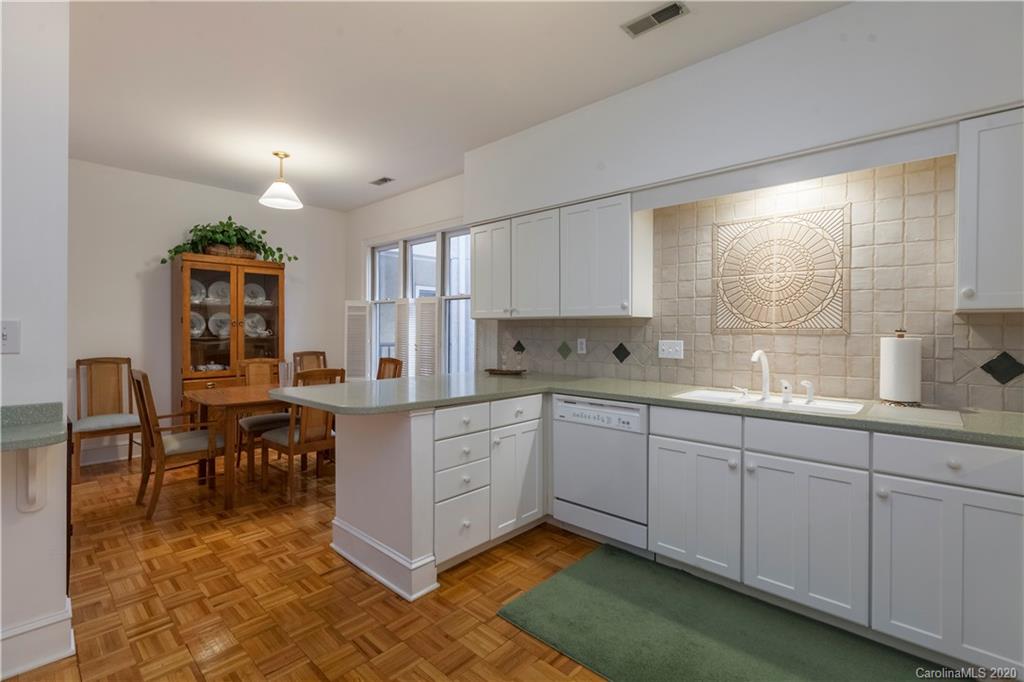 325 Queens Road, Unit 17 Charlotte, NC 28204 - Photo 6 of 25 Gallery Image 6