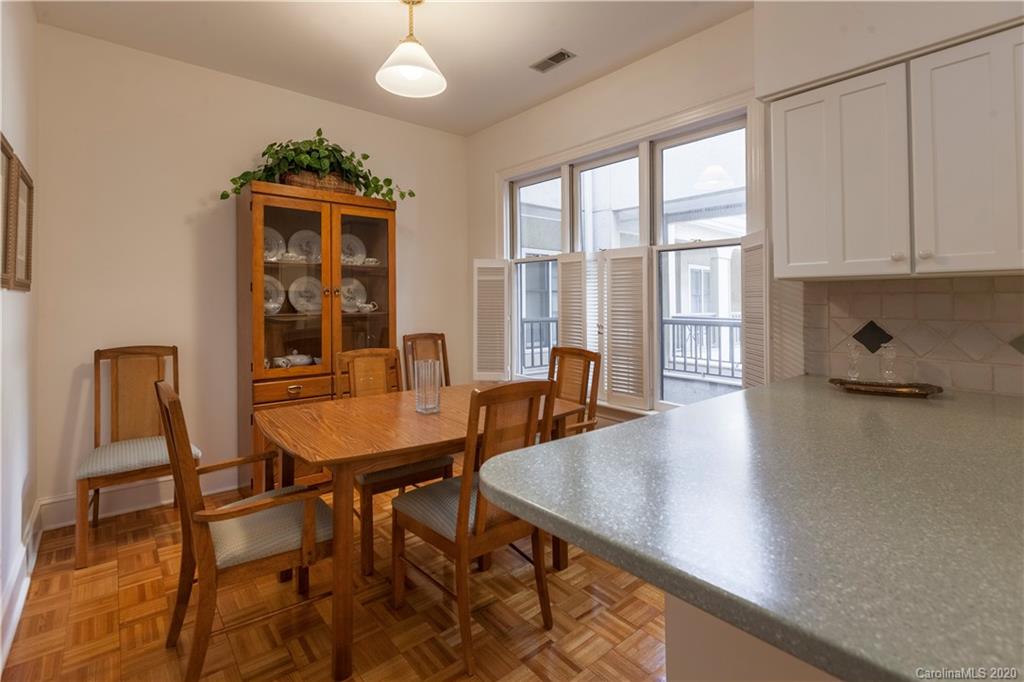 325 Queens Road, Unit 17 Charlotte, NC 28204 - Photo 7 of 25 Gallery Image 7