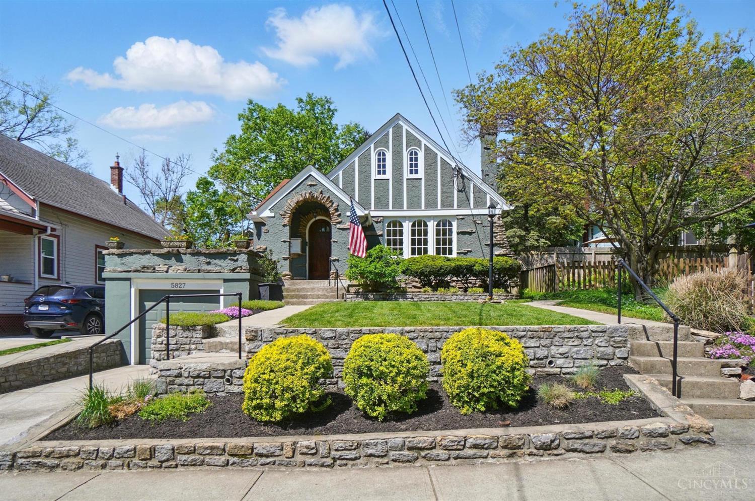5827 Lester Road Cincinnati, OH 45213 - Photo 2 of 49