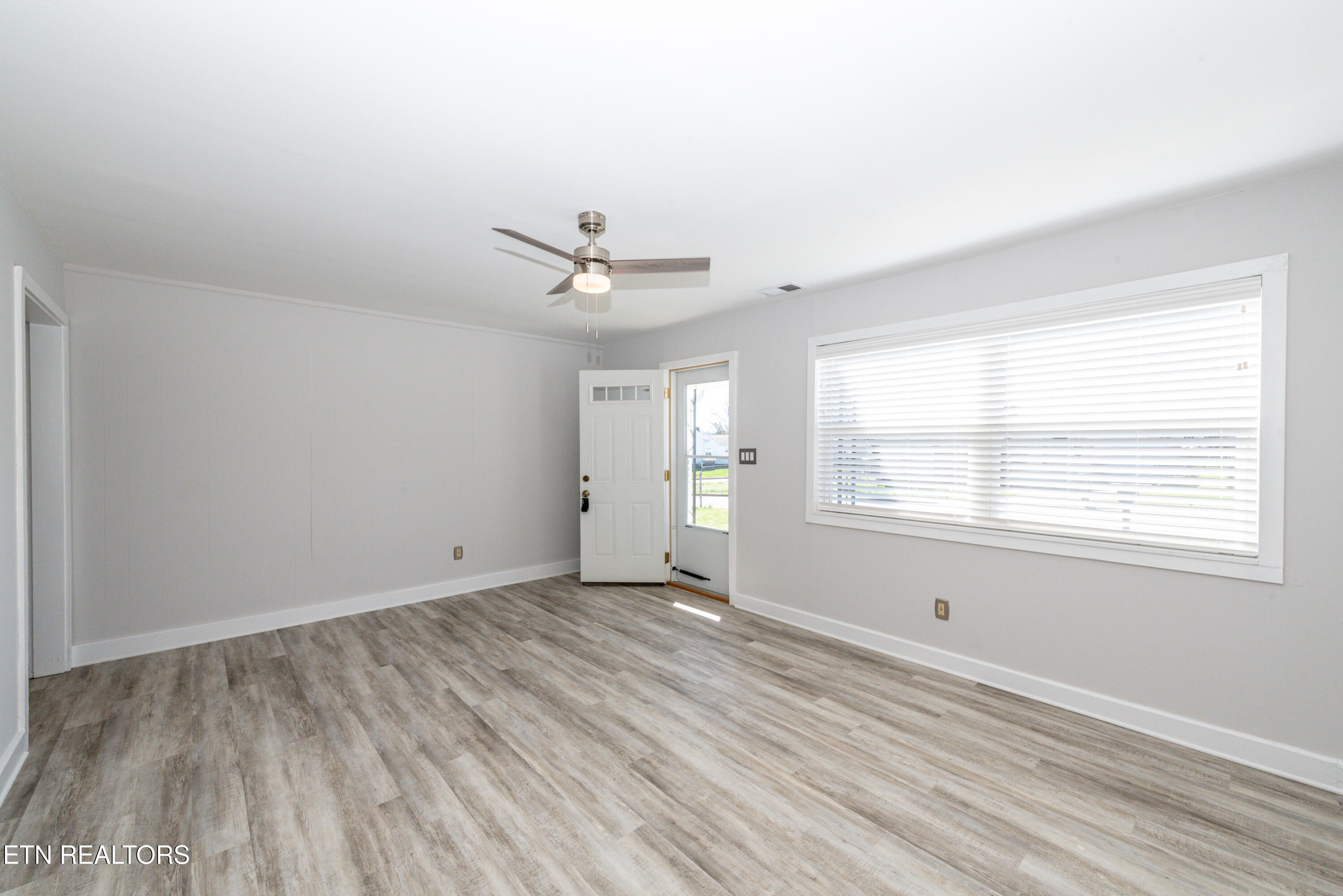 1814 Kettering Road Alcoa, TN 37701 - Photo 5 of 10 DSC_3238