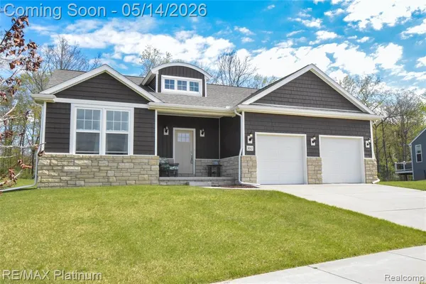 $498,000 | 3003 Bogues View Drive, Howell, MI 48843