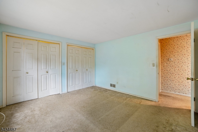 137 Beekman Road Summit, NJ 07901 - Photo 26 of 44