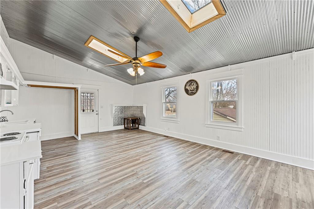 302 East Hulett Street Edgerton, KS 66021 - Photo 14 of 38