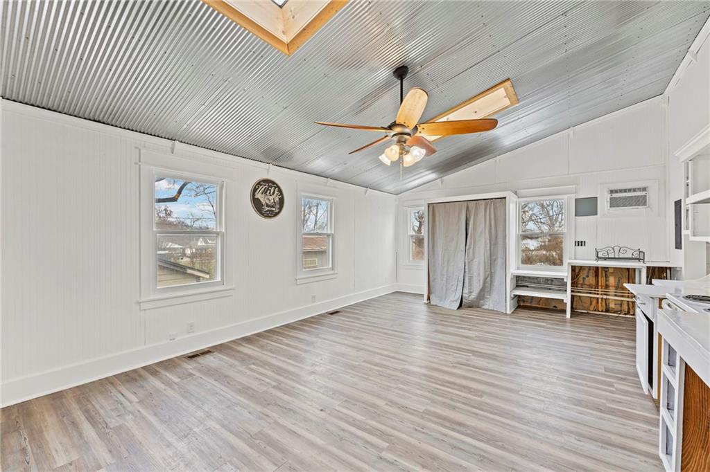 302 East Hulett Street Edgerton, KS 66021 - Photo 17 of 38