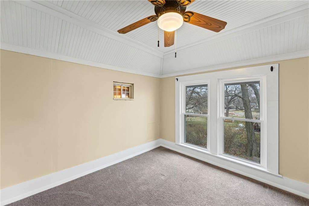 302 East Hulett Street Edgerton, KS 66021 - Photo 27 of 38