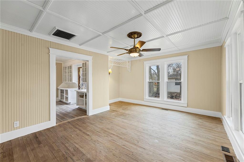 302 East Hulett Street Edgerton, KS 66021 - Photo 9 of 38