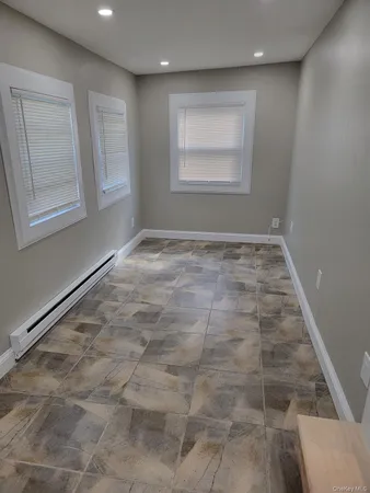 $1,995 | 10 Hiddink Street, Sayville, NY 11782