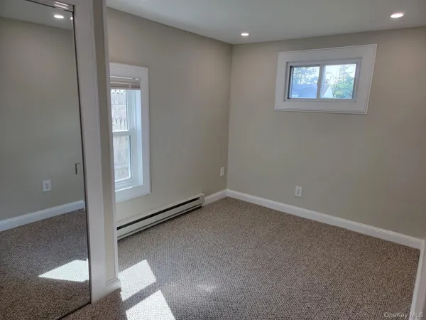 $1,995 | 10 Hiddink Street, Sayville, NY 11782