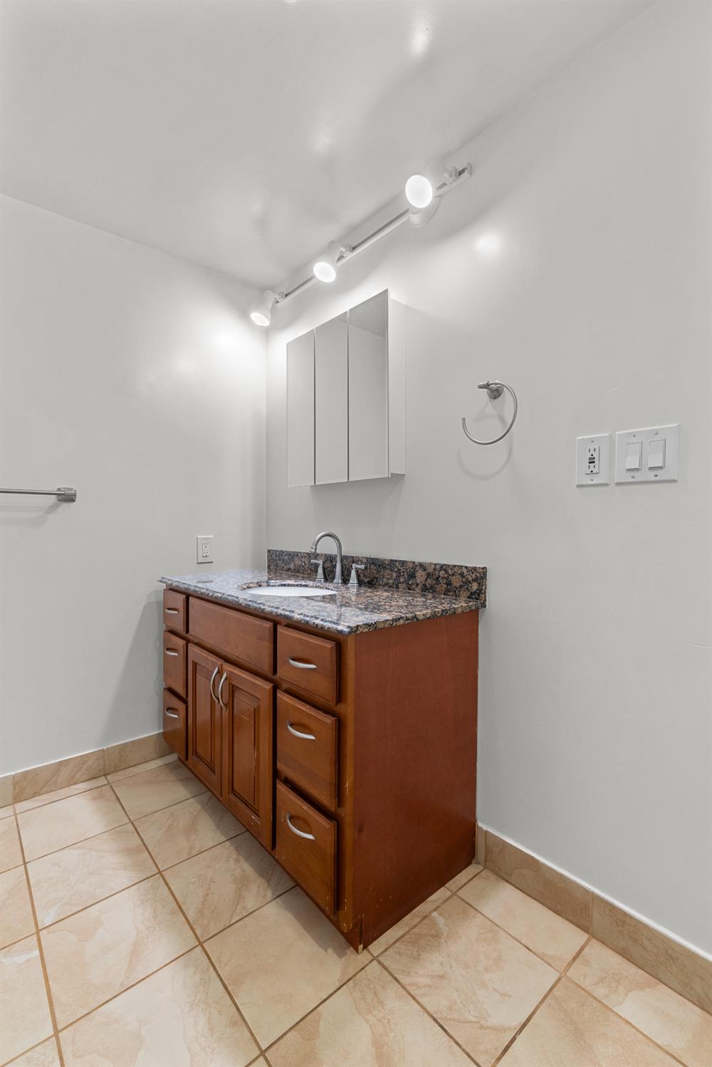 881 Livingston Road Meadow Vista, CA 95722 - Photo 12 of 31