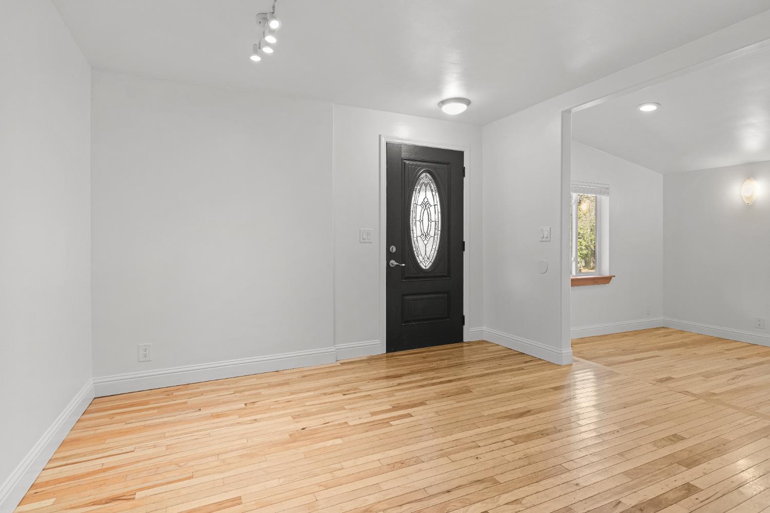 881 Livingston Road Meadow Vista, CA 95722 - Photo 4 of 31