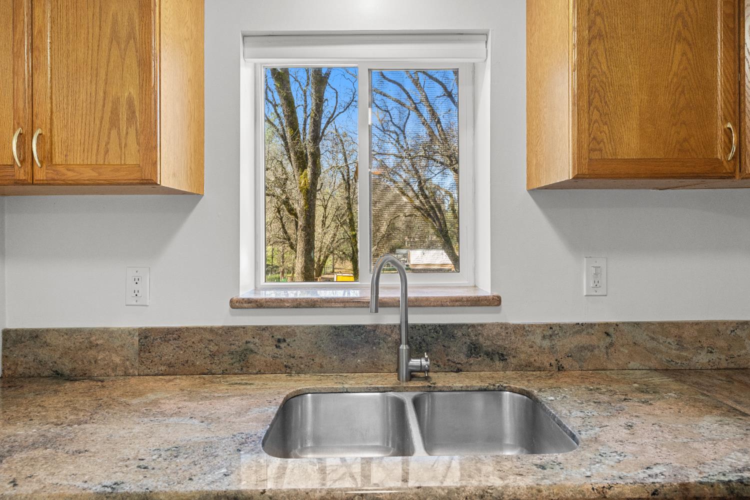 881 Livingston Road Meadow Vista, CA 95722 - Photo 10 of 31