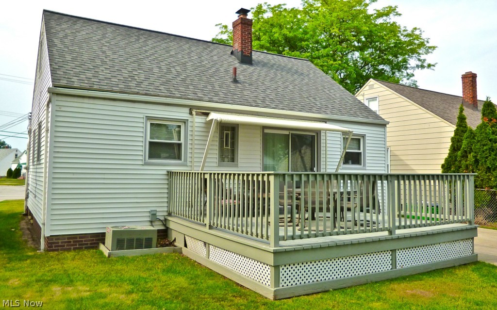 30632 Clarmont Road Willowick, OH 44095 - Photo 3 of 25