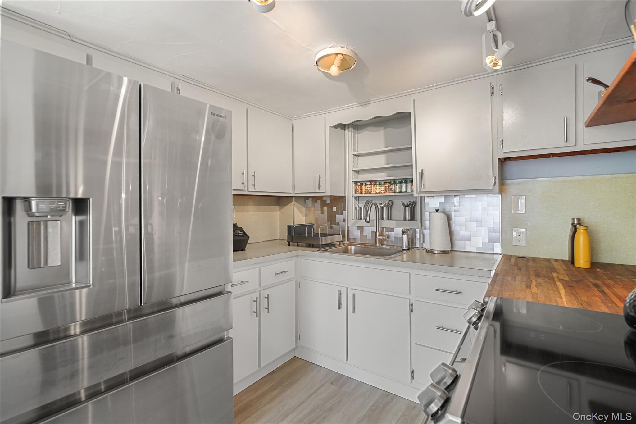 182 Smith Ridge Road South Salem, NY 10590 - Photo 9 of 26