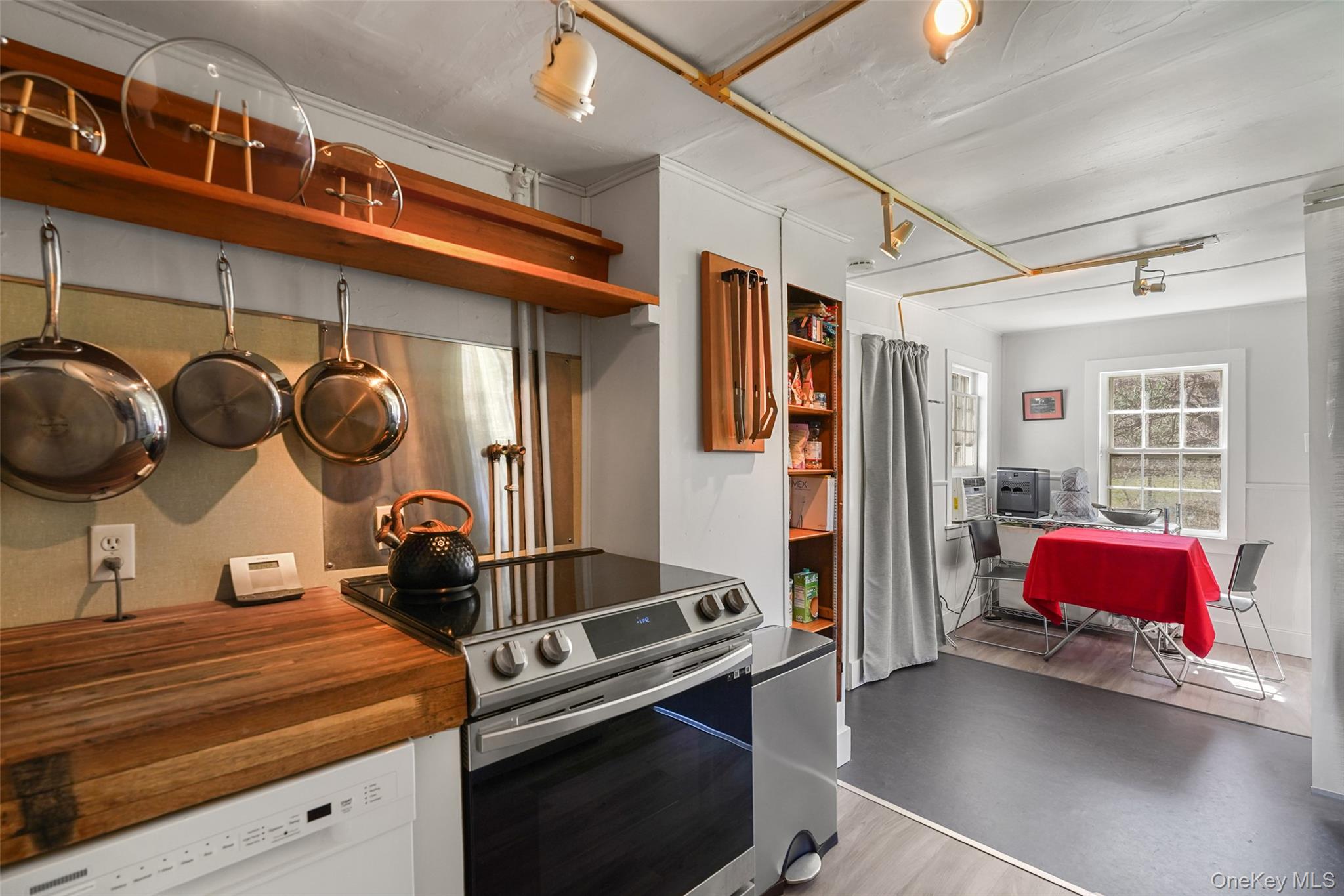 182 Smith Ridge Road South Salem, NY 10590 - Photo 10 of 26