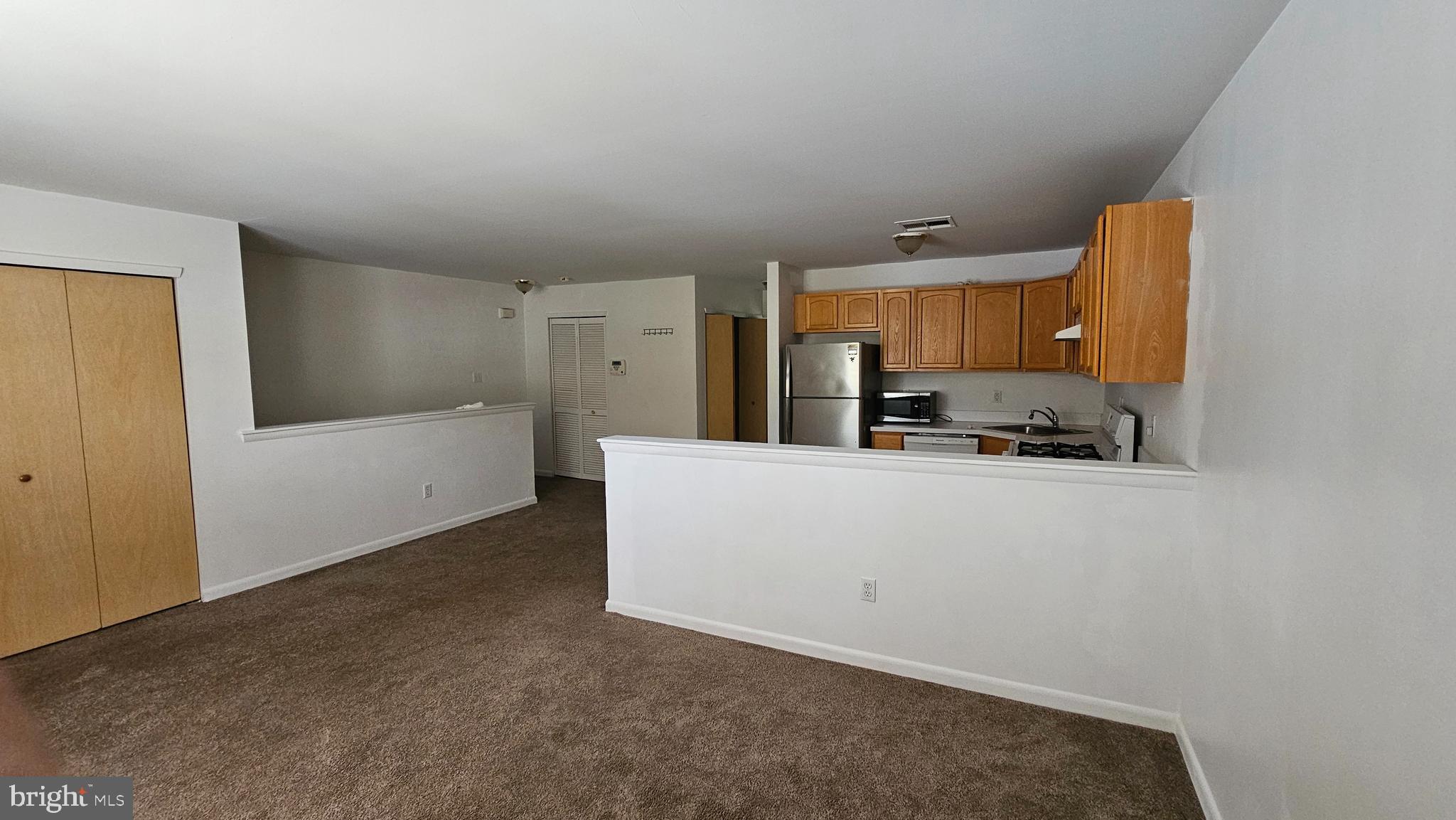 9428 Woodbridge Road, Unit 2 Philadelphia, PA 19114 - Photo 6 of 24