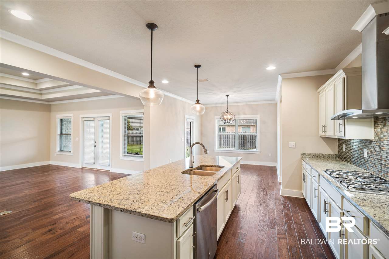 9869 Evanston Street Daphne, AL 36526 - Photo 7 of 36 Kitchen w/granite