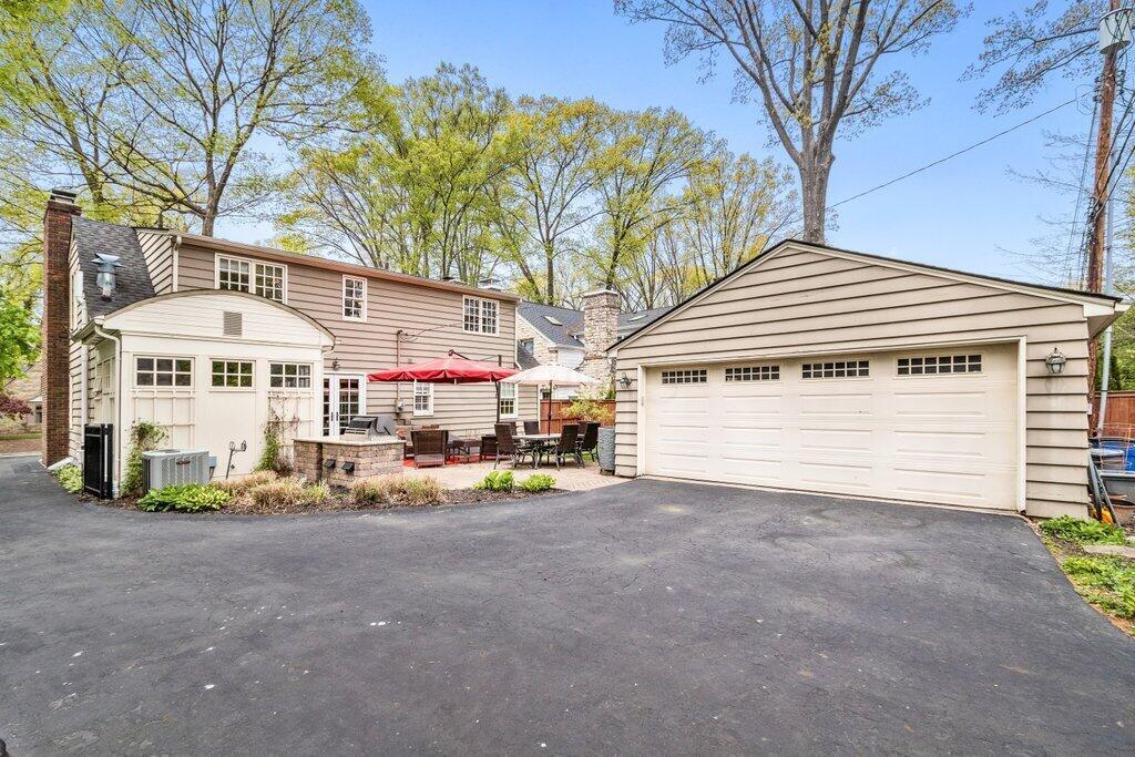 2686 Henthorn Road Columbus, OH 43221 - Photo 30 of 34 2686 Henthorn Road-35.jpg-SMALL