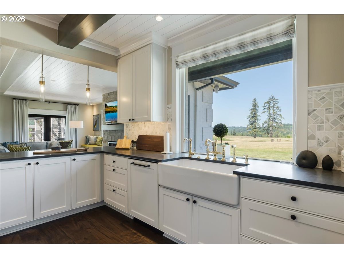 21187 South Leland Road Oregon City, OR 97045 - Photo 13 of 48