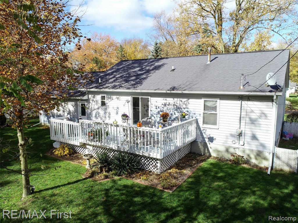 1356 Miller Road Lake Orion, MI 48362 - Photo 4 of 50