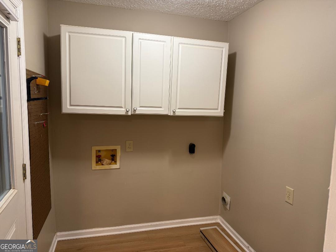 238 Settlers Point Clarkesville, GA 30523 - Photo 17 of 27 a view of cabinets