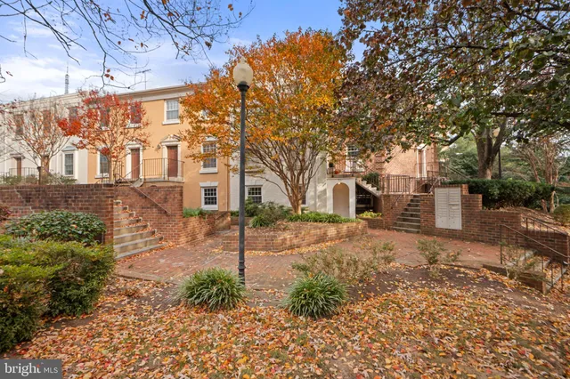 $4,800 | 4311 Massachusetts Avenue Northwest, Washington, DC 20016