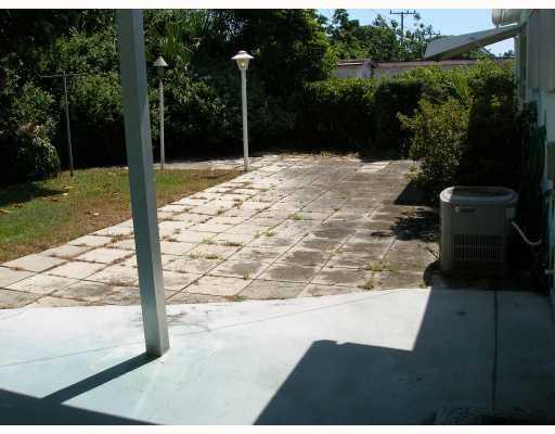 1023 Omar Road West Palm Beach, FL 33405 - Photo 3 of 3 Rear View