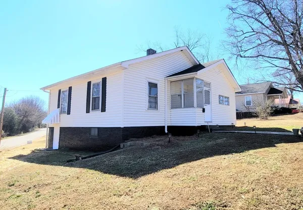 $209,900 | 2 2nd Street, Inman, SC 29349