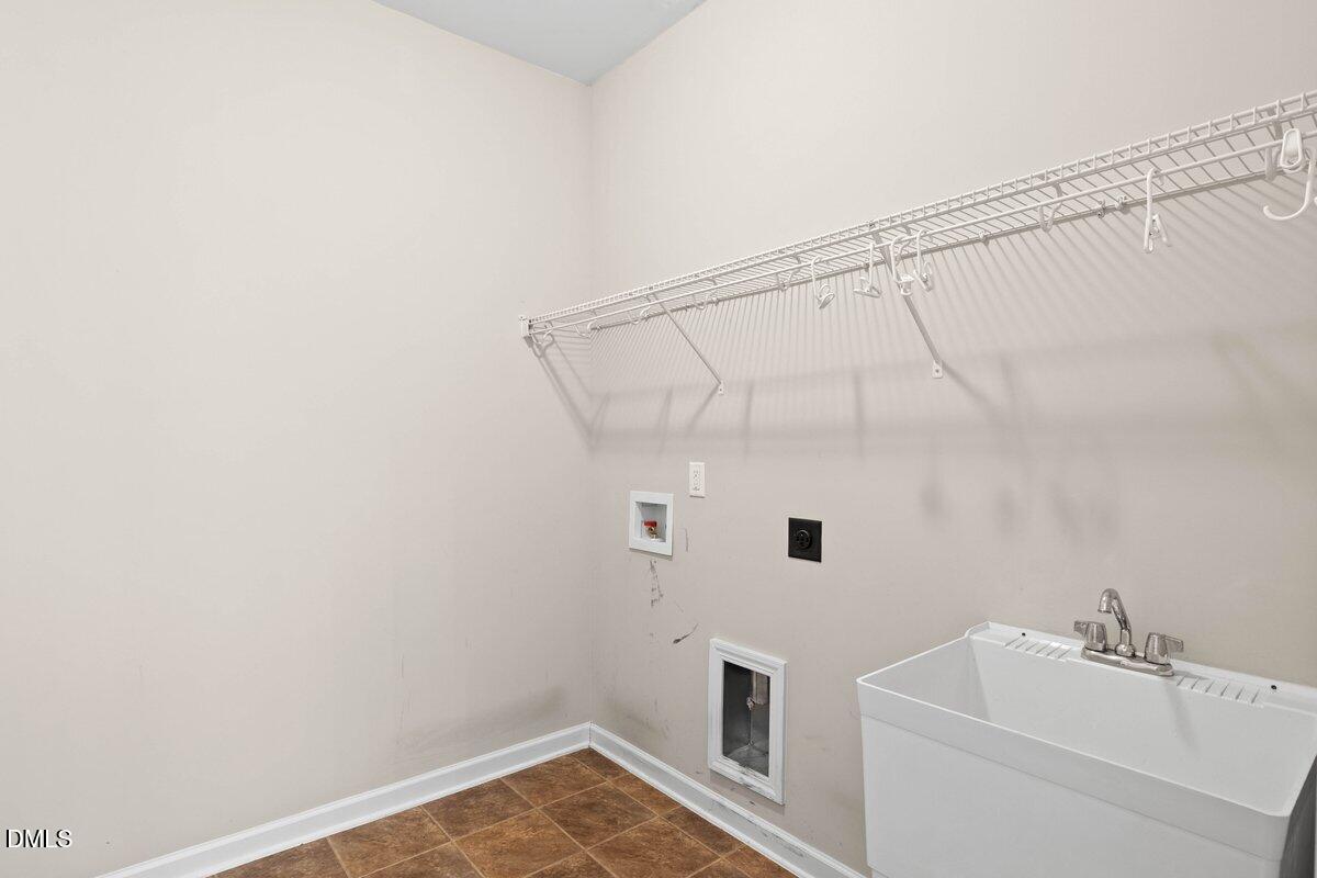 2777 Cashlin Drive Raleigh, NC 27616 - Photo 29 of 34 2777 Cashlin-30