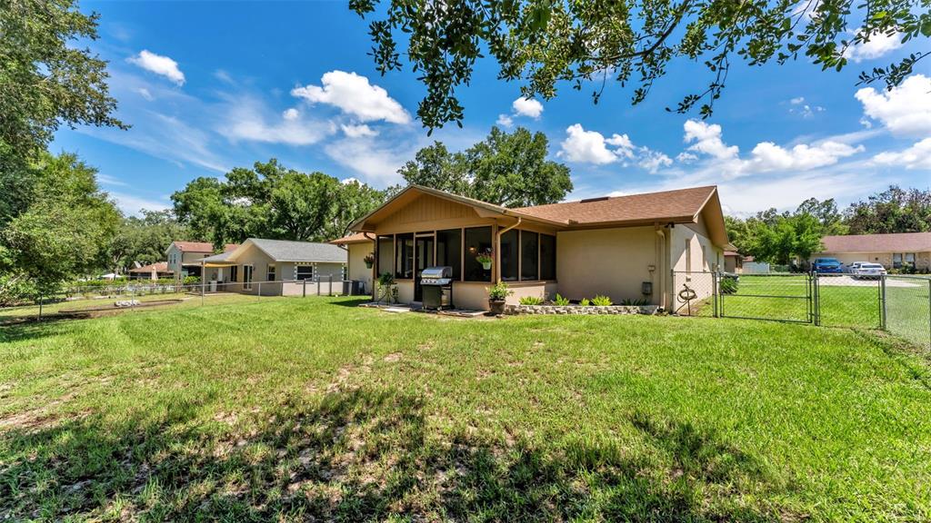 308 High View Lane Lakeland, FL 33803 - Photo 32 of 37