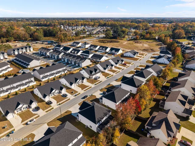 $289,900 | 2108 Dartford Drive, Unit B, Greenville, NC 27834