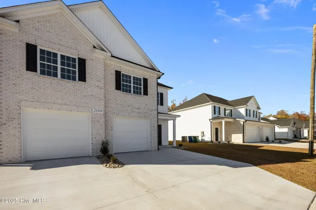 $289,900 | 2108 Dartford Drive, Unit B, Greenville, NC 27834