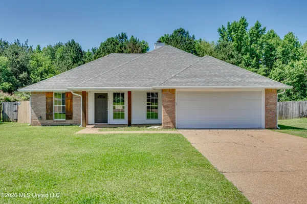$218,000 | 663 Falcon Lane, Florence, MS 39073