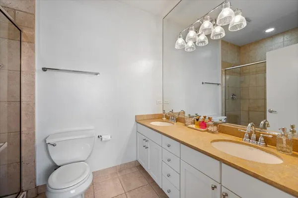 $610,000 | 930 North Howe Street, Unit 930, Chicago, IL 60610