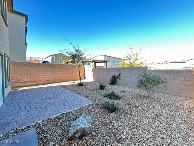 $2,350 | 10228 Crimson Meadow Avenue, Las Vegas, NV 89166