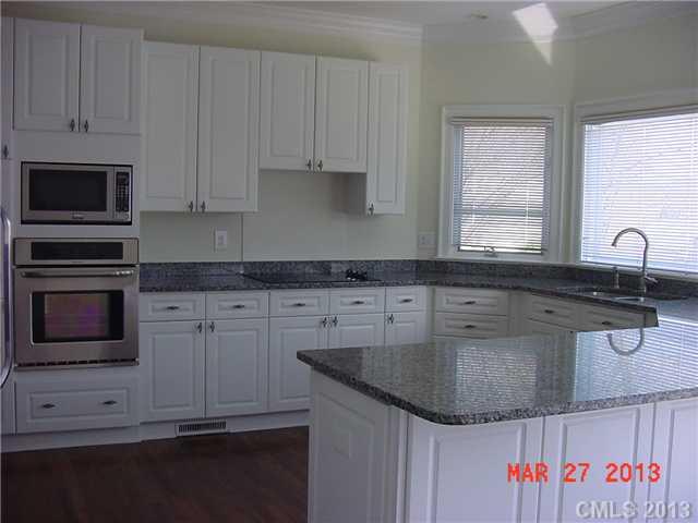 154 Normandy Road, Unit 2 Mooresville, NC 28117 - Photo 2 of 6 Gallery Image 2