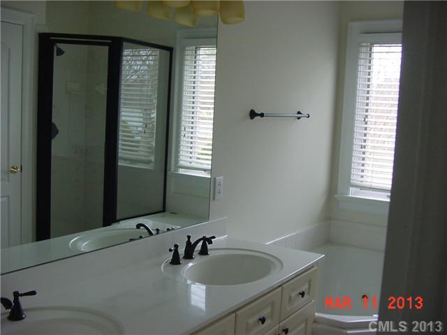 154 Normandy Road, Unit 2 Mooresville, NC 28117 - Photo 5 of 6 Gallery Image 5