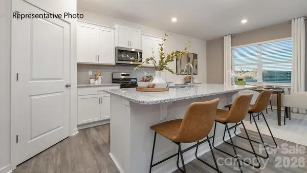 $332,550 | 635 13th Ave Drive Northeast, Hickory, NC 28601