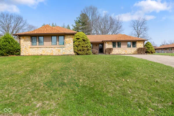 $335,000 | 1734 Beech Circle, Plainfield, IN 46168