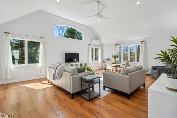 $699,000 | 81 Mountain Avenue, Mendham, NJ 07945