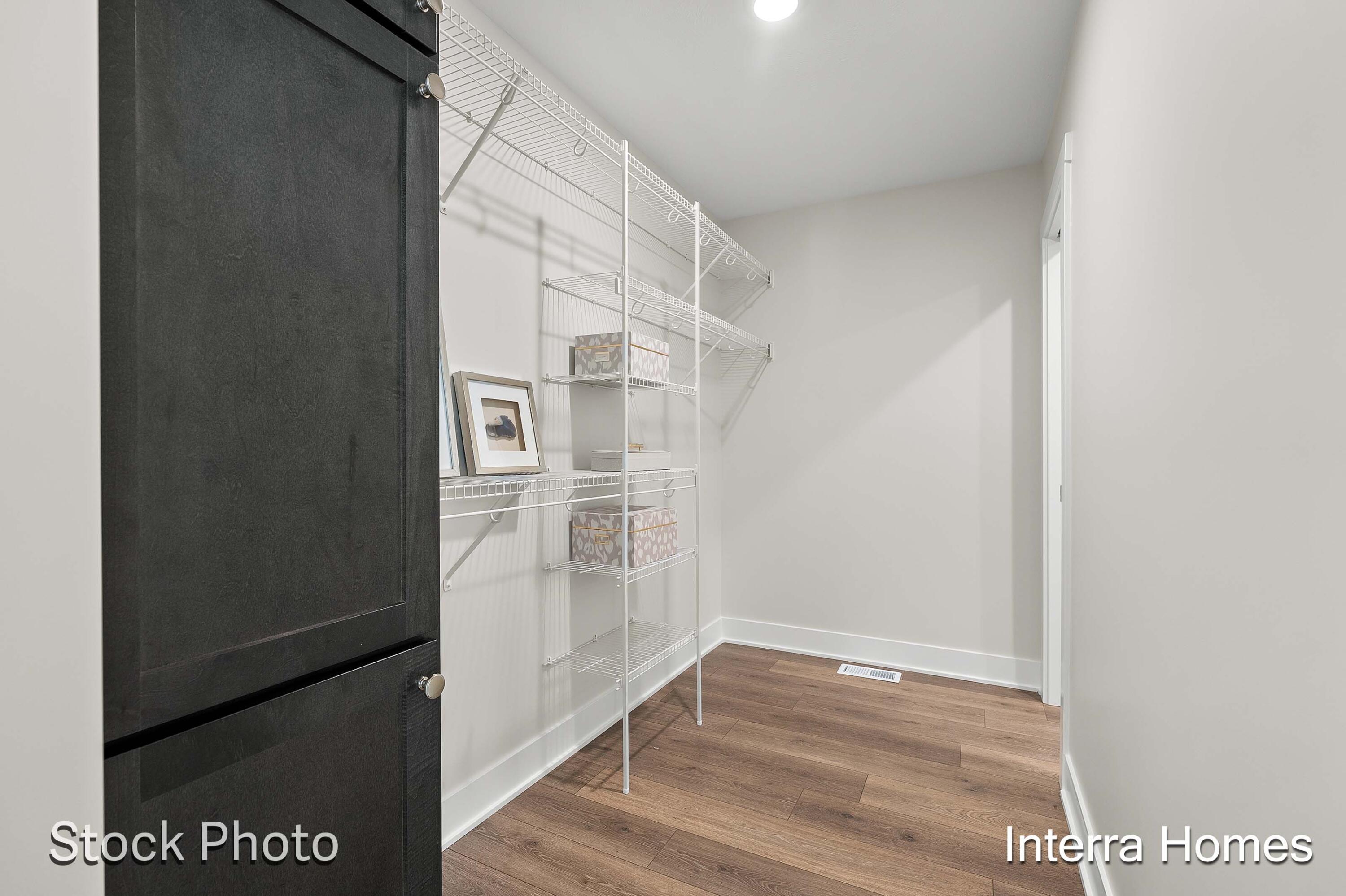 325 Round Hill Road Kalamazoo, MI 49009 - Photo 19 of 32 Hickory Valley Dr 321 Kalamazoo 49009 -