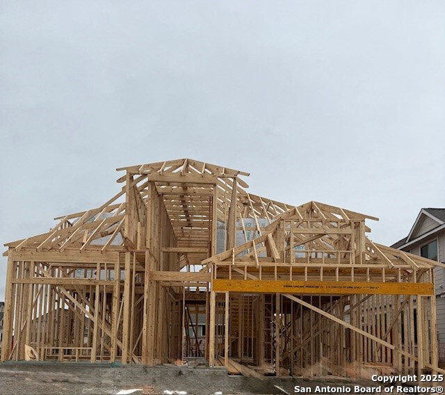 109 Mallorys Way Castroville, TX 78009 - Photo 6 of 8 a view of a big building