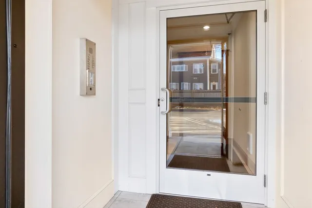 $1,900 | 44 Maple Street, Unit 10, Danvers, MA 01923