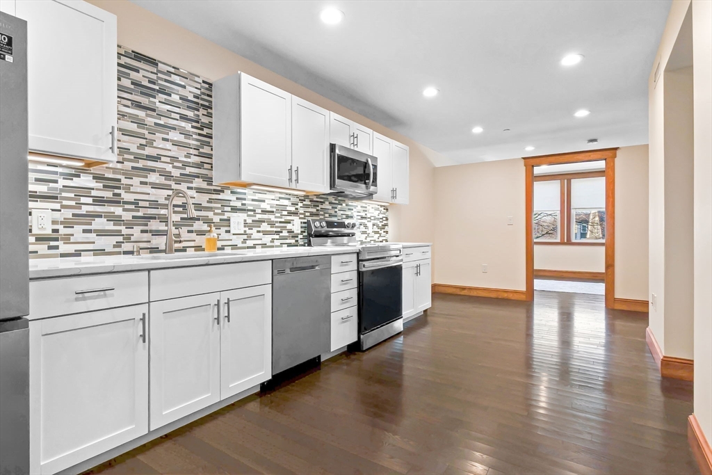 44 Maple Street, Unit 10 Danvers, MA 01923 - Photo 6 of 15