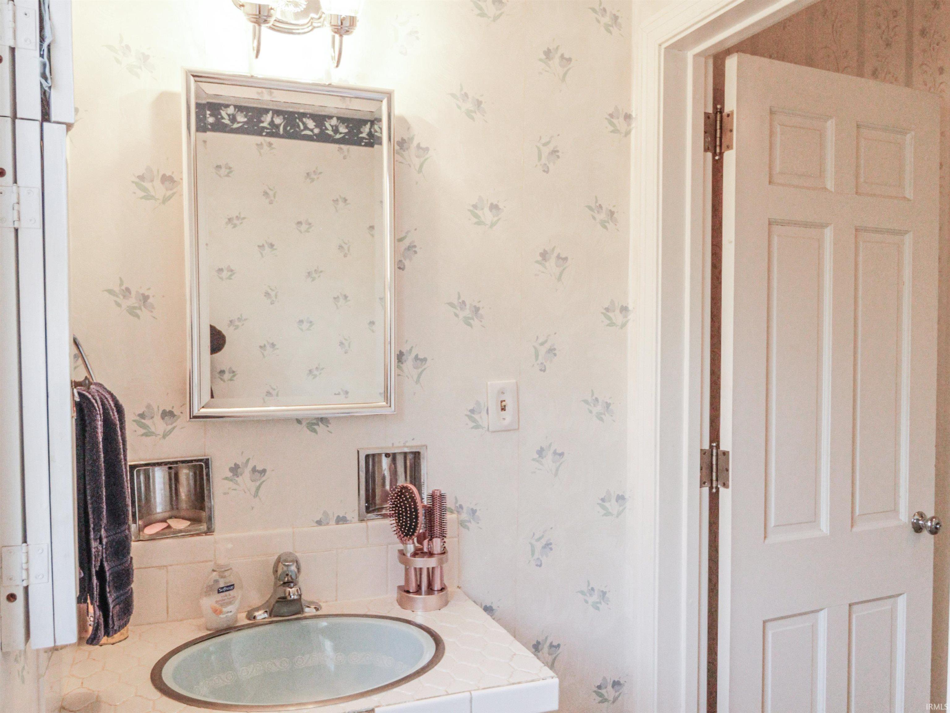 7 Mapleton Drive Bedford, IN 47421 - Photo 9 of 31