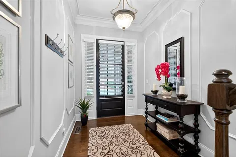 $715,000 | 5492 Glenridge Drive, Unit 580, Sandy Springs, GA 30342