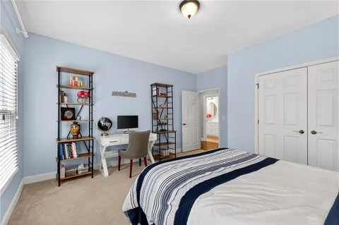 $715,000 | 5492 Glenridge Drive, Unit 580, Sandy Springs, GA 30342