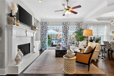 $715,000 | 5492 Glenridge Drive, Unit 580, Sandy Springs, GA 30342