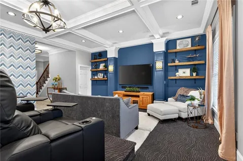 $715,000 | 5492 Glenridge Drive, Unit 580, Sandy Springs, GA 30342