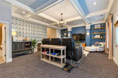 $715,000 | 5492 Glenridge Drive, Unit 580, Sandy Springs, GA 30342