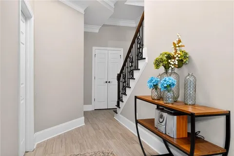 $715,000 | 5492 Glenridge Drive, Unit 580, Sandy Springs, GA 30342